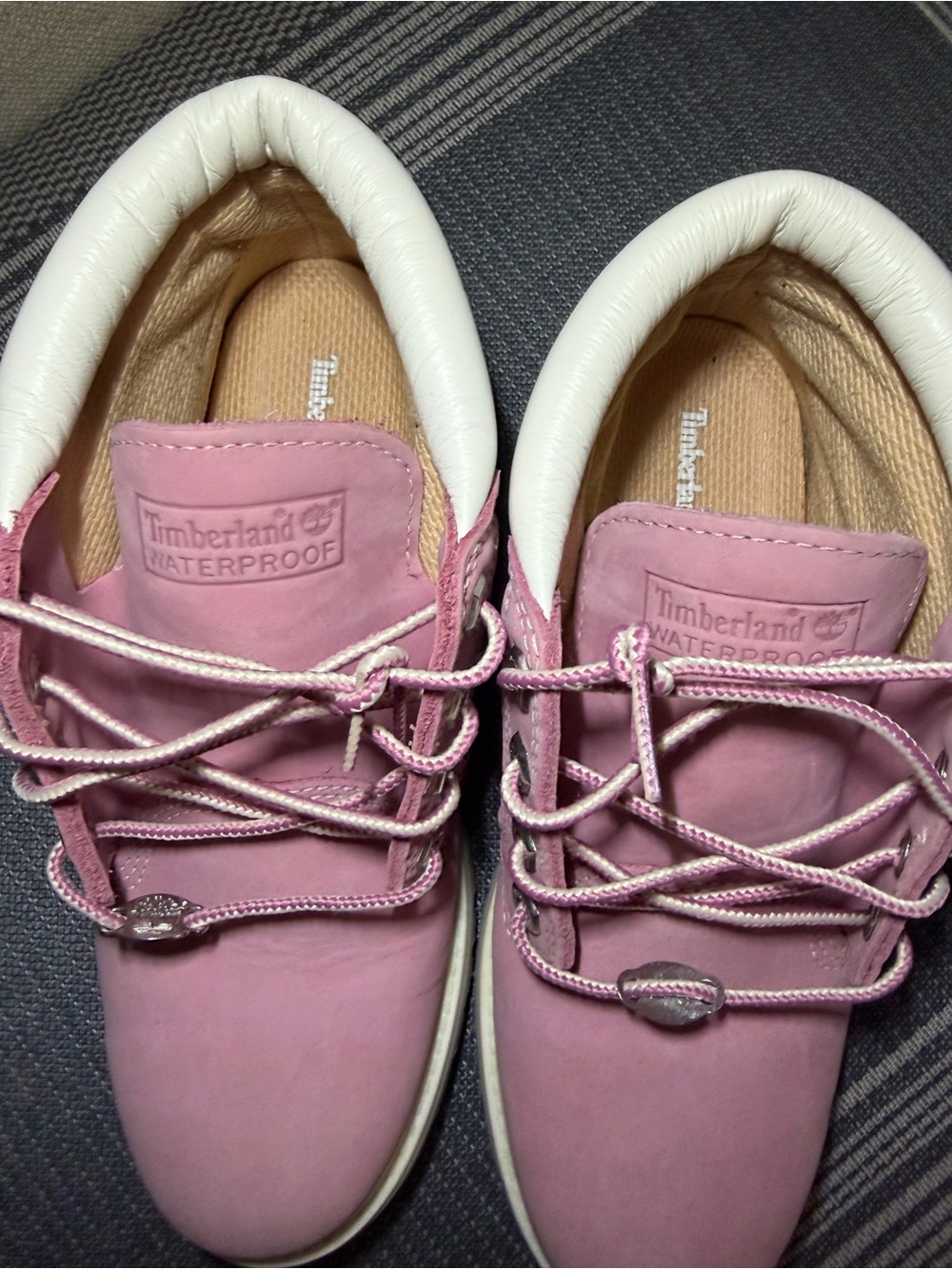 Timberland Pink and White Lace-Up Boots - Picture 3 of 4